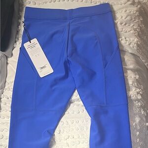 ALO Yoga high waist 4 pocket utilty legging. Brand new with tags